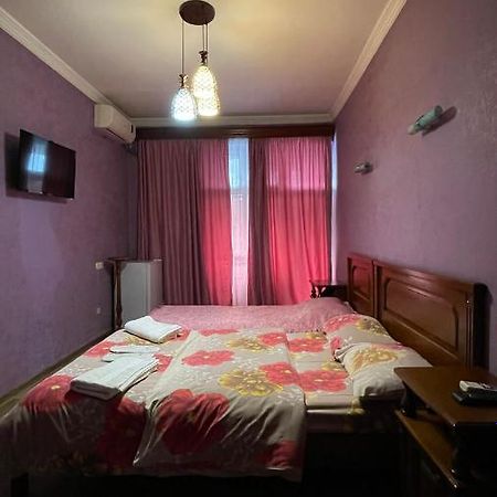 Hotel Buneba Batumi Exteriör bild