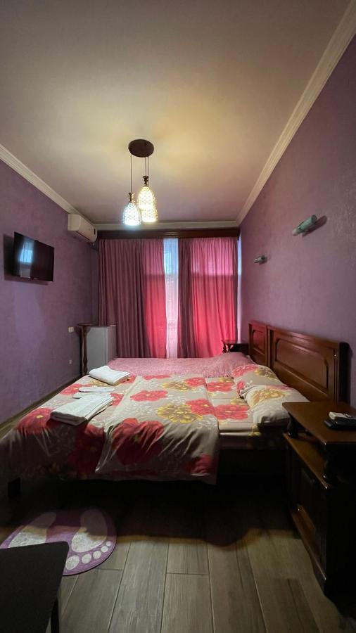 Hotel Buneba Batumi Exteriör bild